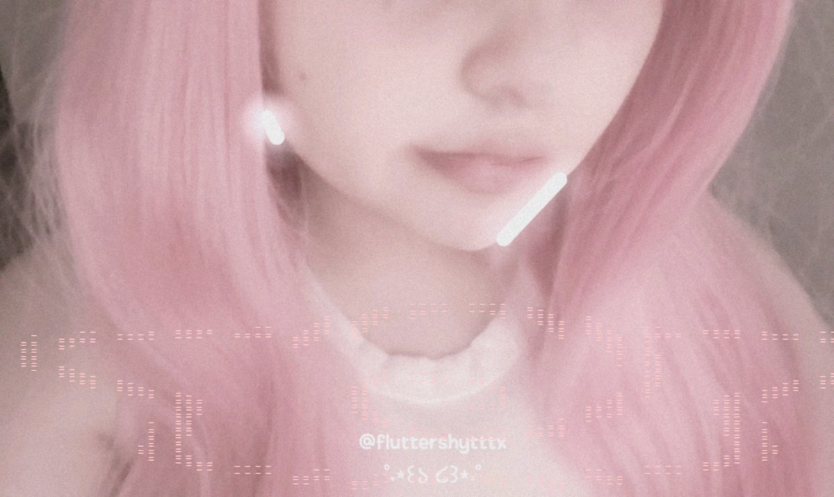 fluttershytttx's tweet photo. ⡞⠳⣄⣀⣠⠞⢷ 
𖾕𖾝𖽙𖾟

#pinkhair #angel https://t.co/b33AcNagyw