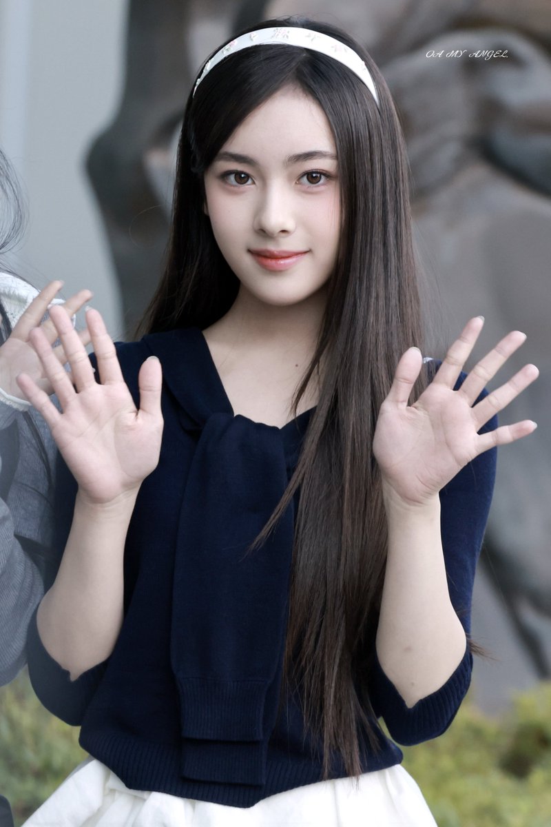 OA130208's tweet photo. 20261021 MBC 👋🏼
#A2O #OA #오아
#A2OLITE #NEON https://t.co/W85kI3iRCn