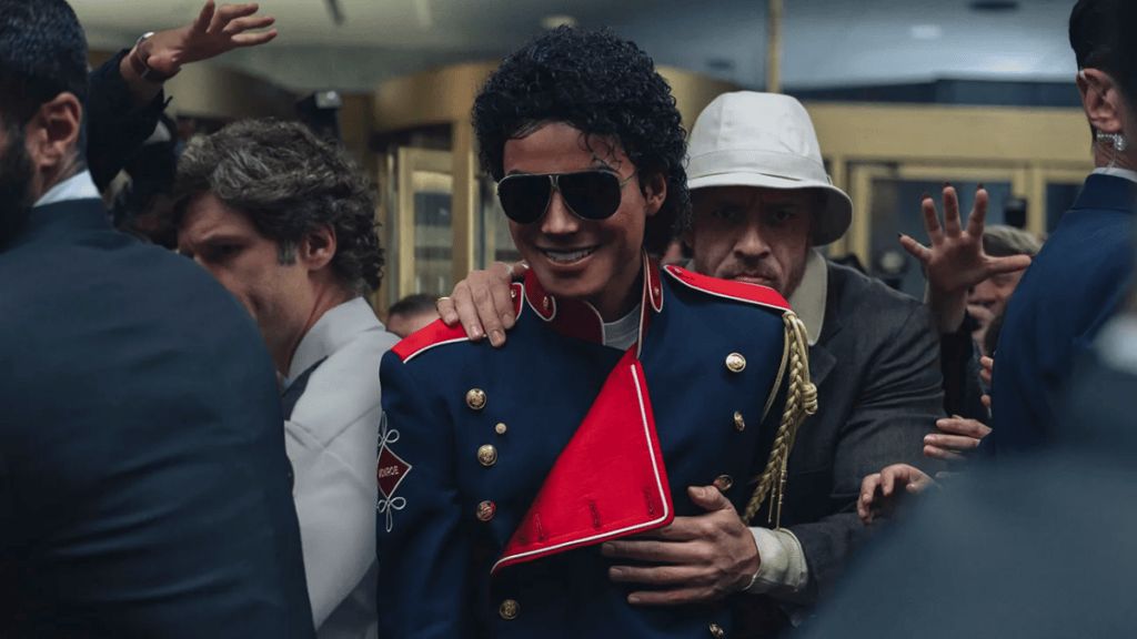 FilmBookdotCom's tweet photo. MICHAEL (2026): King of Pop Biopic’s Classification in the Golden Globes Race is No Laughing Matter

Link: https://t.co/Eer7z12LM2

#AntoineFuqua #ColmanDomingo #JaafarJackson #Lionsgate #Michael #MovieNews https://t.co/jUMYaFrJVB