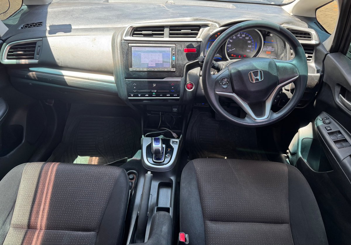 musakuru45's tweet photo. Honda Fit
2016 Model
1500cc Hybrid
Asking Price-1,220,000
📞 - 0799538049 https://t.co/vuZUZLBVaR