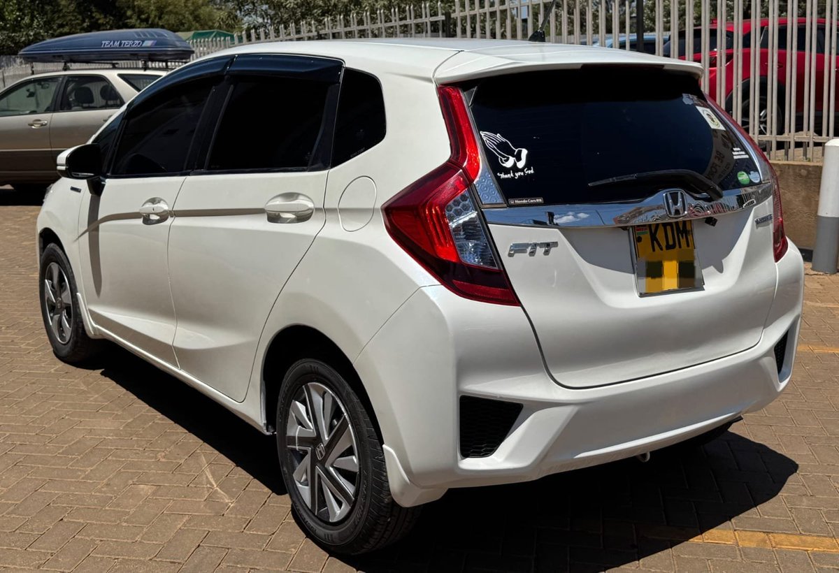 musakuru45's tweet photo. Honda Fit
2016 Model
1500cc Hybrid
Asking Price-1,220,000
📞 - 0799538049 https://t.co/vuZUZLBVaR