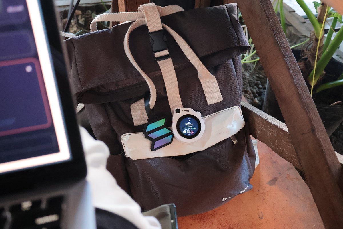 Frontier_OS's tweet photo. Device shipping soon vitural trial already live in link below. https://t.co/pylCXMVJ0M