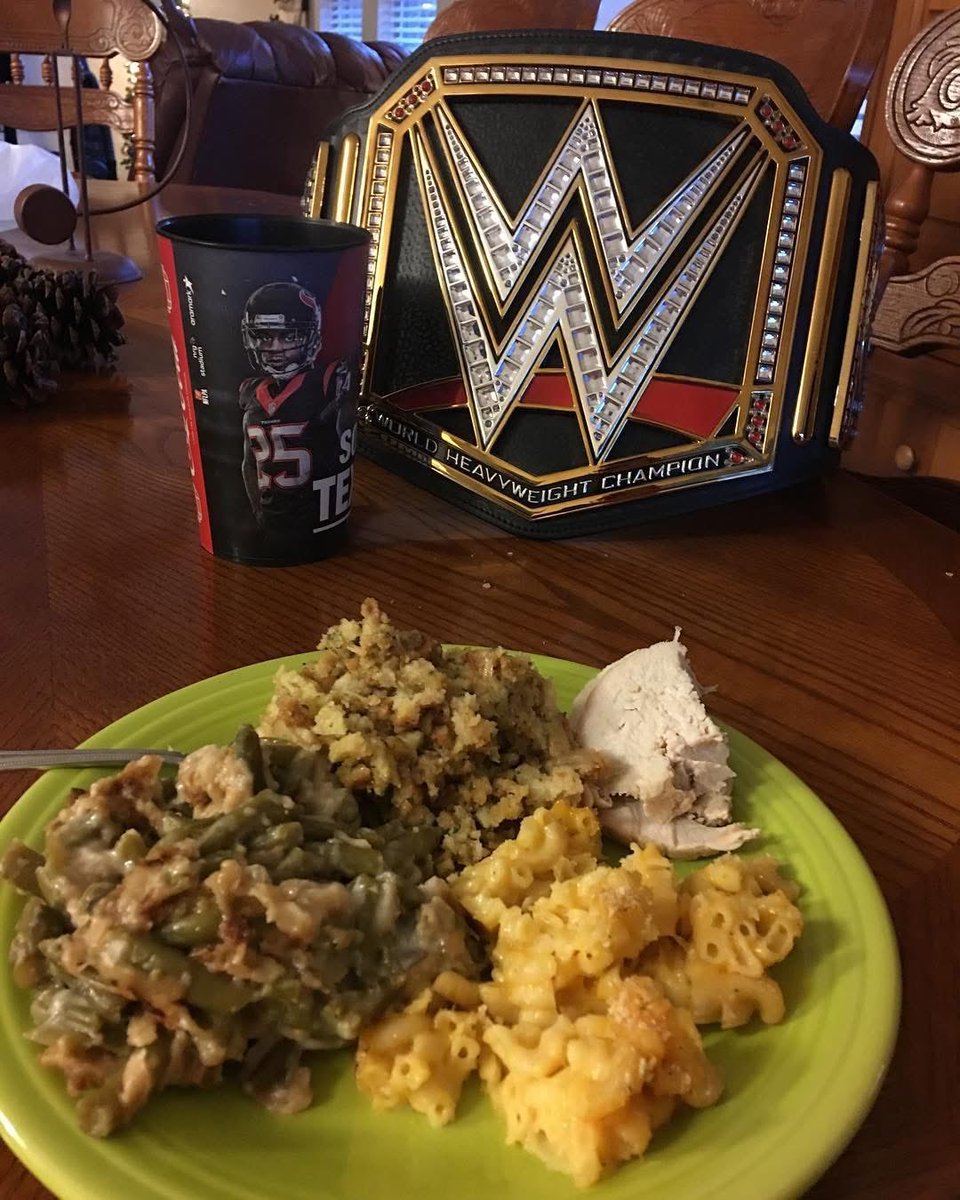 Just____Jeremy's tweet photo. Dinner Date!!! https://t.co/UAu3UO1sER