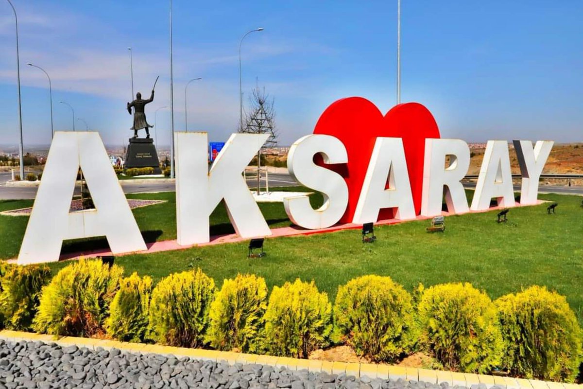 aksaraybel's tweet photo. Anadolu’nun Kalbinde Bir Şehir: Aksaray❤️

Tarihiyle geçmişe, doğasıyla güzelliklere açılan kapı… Aksaray’ımızın her köşesinde ayrı bir değer, ayrı bir güzellik var. 🌿

Herkese mutlu ve huzurlu bir gün diliyoruz.🤗

#GünaydınAksaray☀️
#Çarşamba🍂 https://t.co/5dw4KZMS93