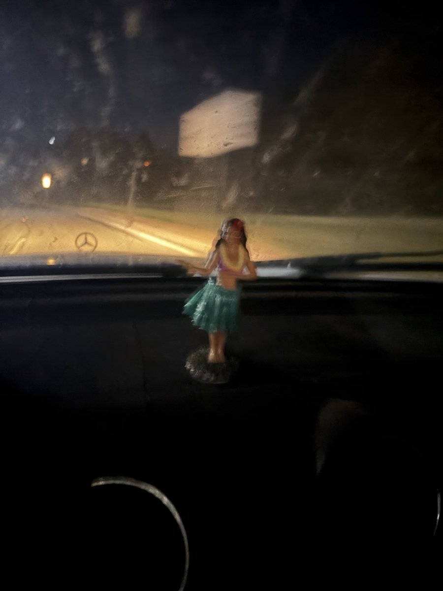 BoofAssociate's tweet photo. The diesel Benz has a new motor and is ready to haul my ass to work in the morning https://t.co/sMnvGfcTD5
