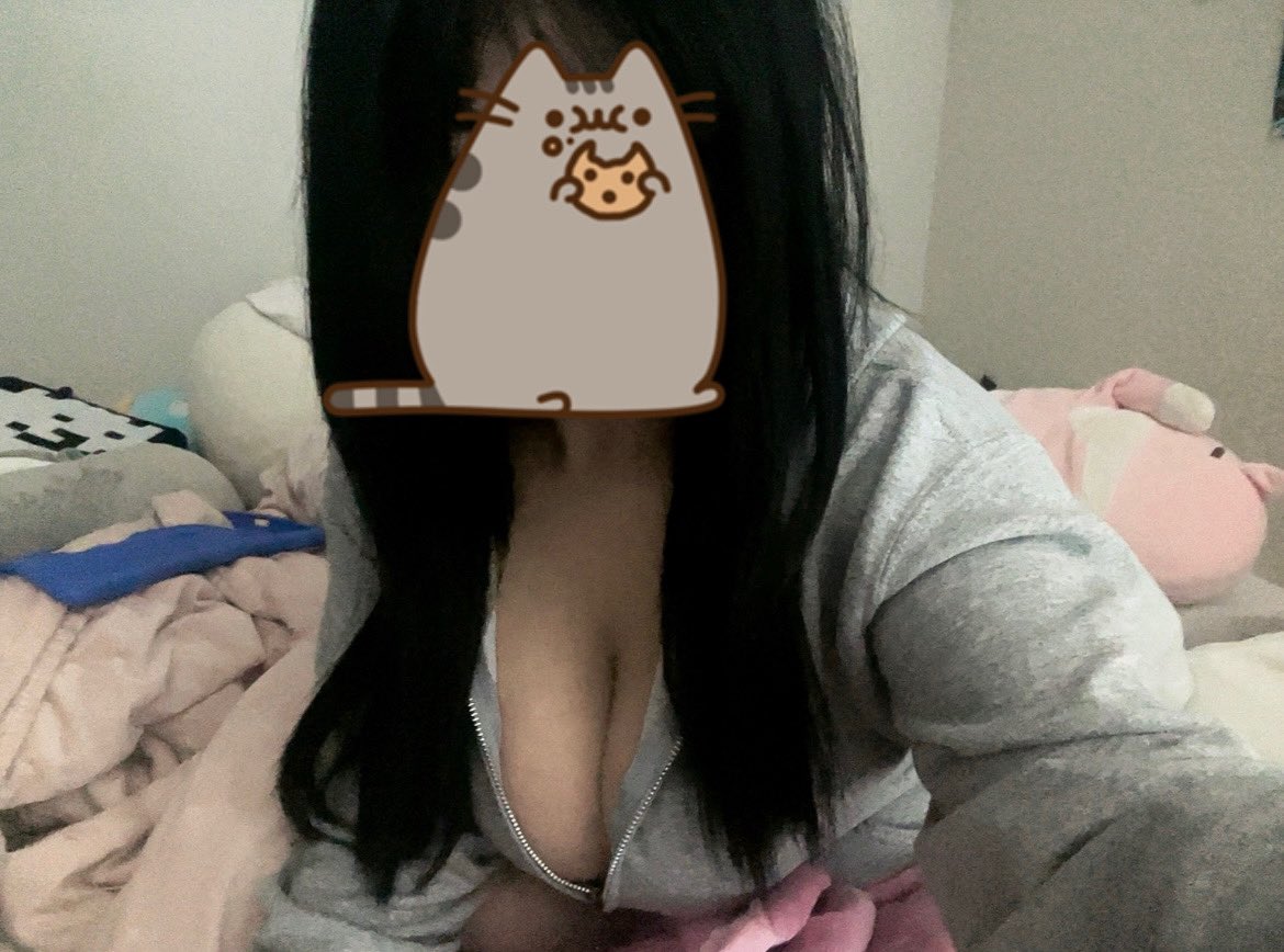 winterstatics's tweet photo. hehe i feel better !! you all are so gentle with me ououou so sweet i luv u TT 
all of you are so niiice 🥹 hmm here a reward !! :D some more photos before i go nighty night ~ https://t.co/unlNkg13wn