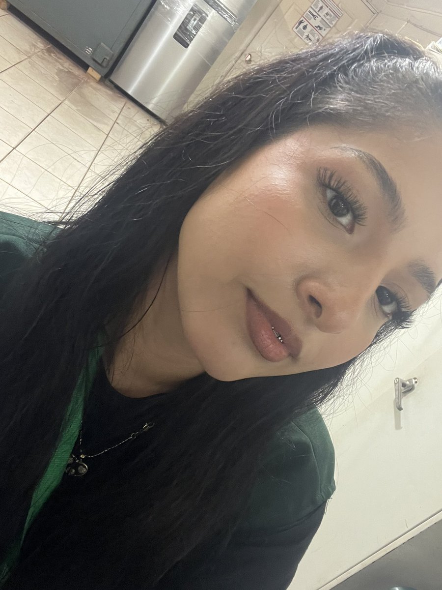 heavenmx_of's tweet photo. si estoy bien linda😗 https://t.co/gO5G4VJd5L