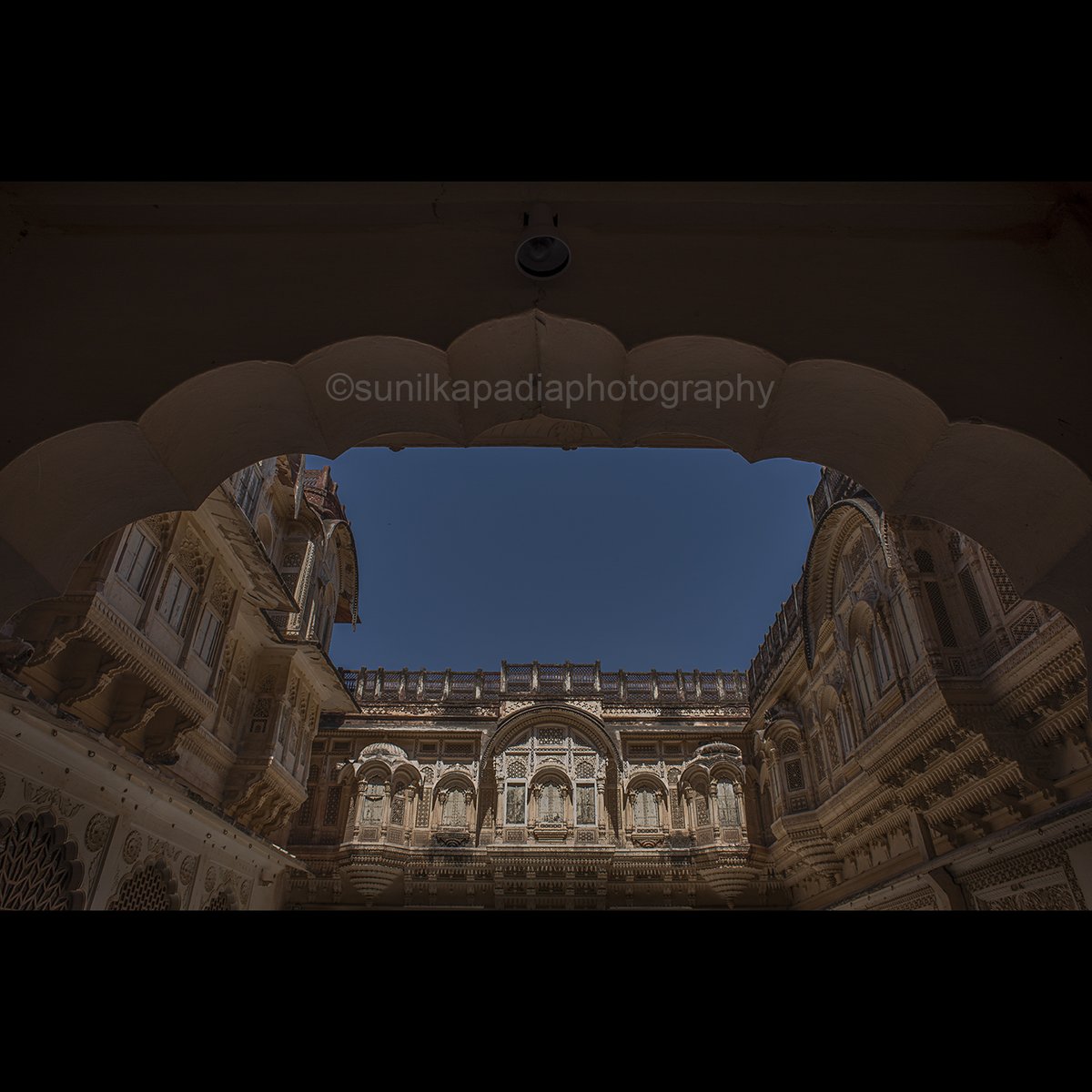 SunilKapadia19's tweet photo. _SSK6630 Timeless Era. color
Buy This Photo Art Print
#timeless #era #color #colorphotography #ancientarchitecture #architecture #architecturephotography #colorarchitecture #colorarchitecturephotography #building #windows #carvings #arcs #Jodhpur #Rajasthan #India #photooftheday https://t.co/km1VEn8Geo