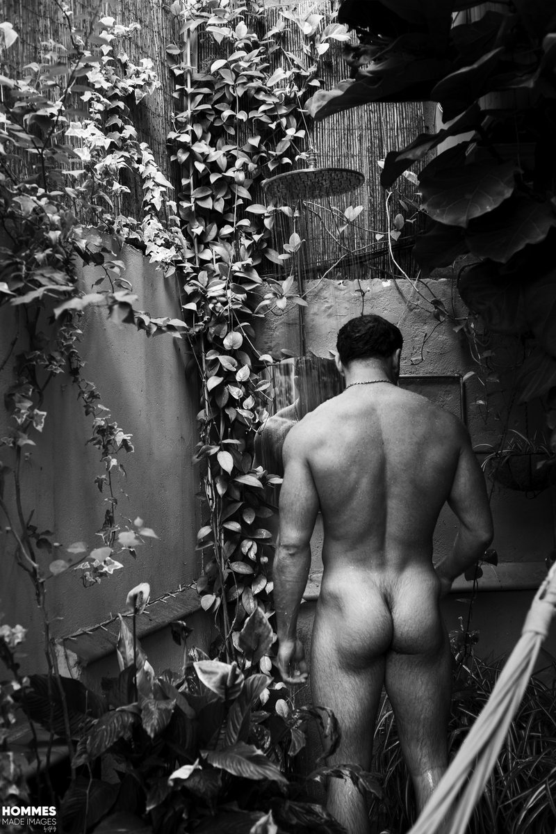 DANIELHUNG007's tweet photo. Black and white butts can do look fly

#MuscleHunk #bubblebuttboy #muscleglutes #mysclemodel #malemodel #HumpDay #gaybubblebutt #gayass #malebubblebutt #hotdude #sexymale https://t.co/4oI3aJcrIa