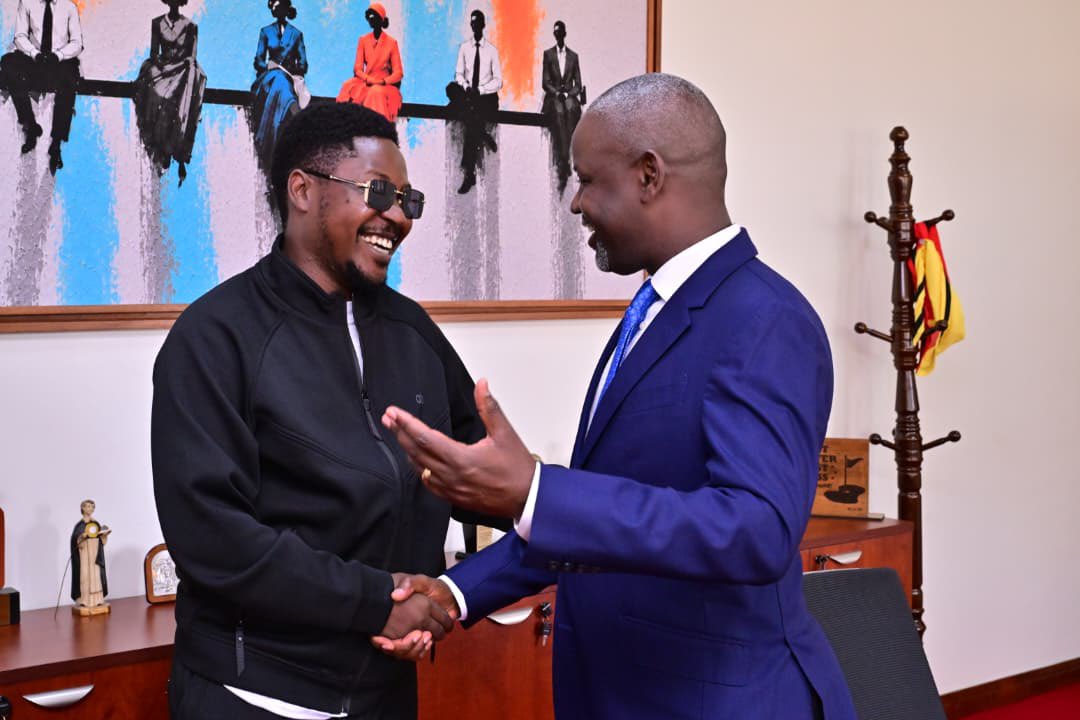 Thomas_Tayebwa's tweet photo. My younger brother, Taremwa Paul, whom many of you know as @tpaul256 aka Kakoba Boy, paid me a courtesy visit at Parliament to invite me to his upcoming show, scheduled for 24th October at Kakyeka Stadium.
I will be there, and I hope to see you too! You don't want to miss his rendition of “Tusingwiire” and all the vibes of the day!