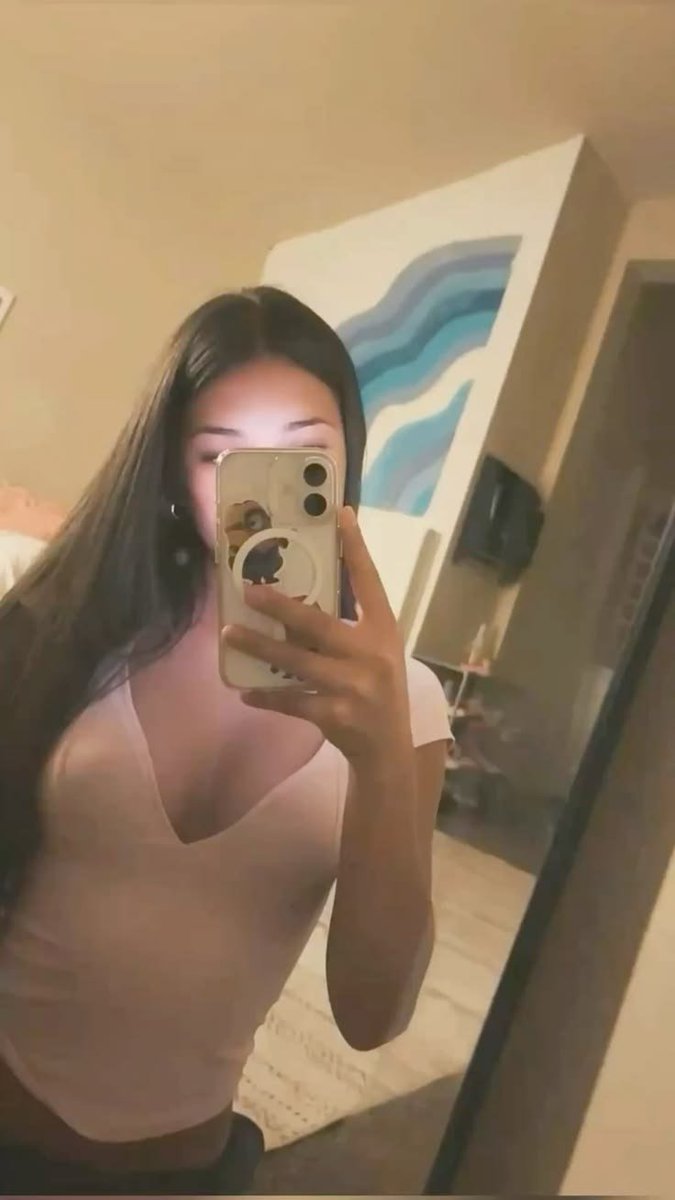 Yuli_xz1's tweet photo. Holaa buenas noches https://t.co/rkabDuPIKw