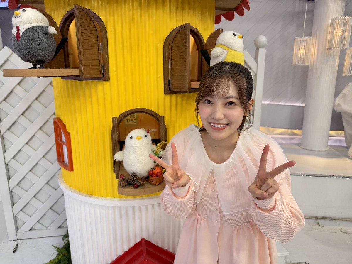 sakurazaka46's tweet photo. 明日10月22日(木)5:20〜
TBS「THE TIME,」に

#松田里奈 が生出演いたします⏰🌅

ぜひご覧ください🌸
#thetime_tbs
#櫻坂46
https://t.co/RCC0WFczTm https://t.co/0CI3Q29pgq