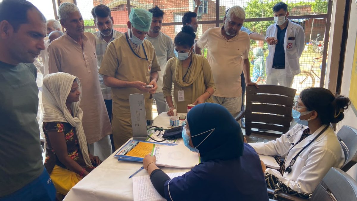 PmjayP's tweet photo. आयुष्मान भारत योजनान्तर्गत साधारणपुर में कैंप लगाकर पात्र लाभार्थियों के आयुष्मान कार्ड बनाए गए। https://t.co/WbDf3U0Fm7