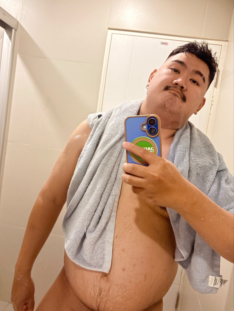 9Toppaa's tweet photo. อ้วนตุบ😂 https://t.co/0TIPtJSGd1