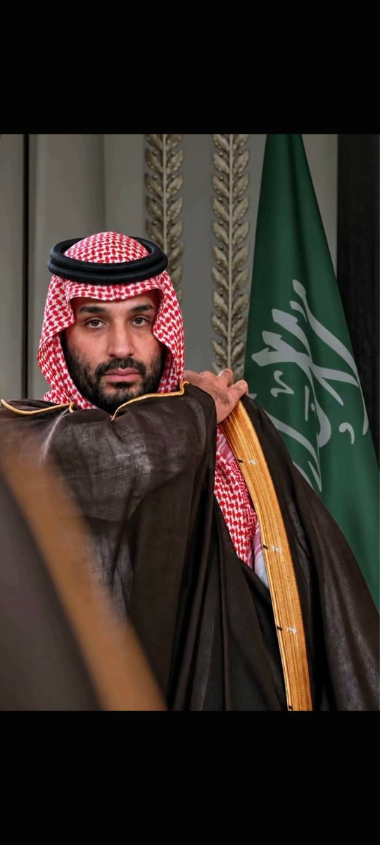 ssssu1s31's tweet photo. @HRHMBNSALMAAN حفظكم الله يحببب الشعب https://t.co/zb9ciS2NET