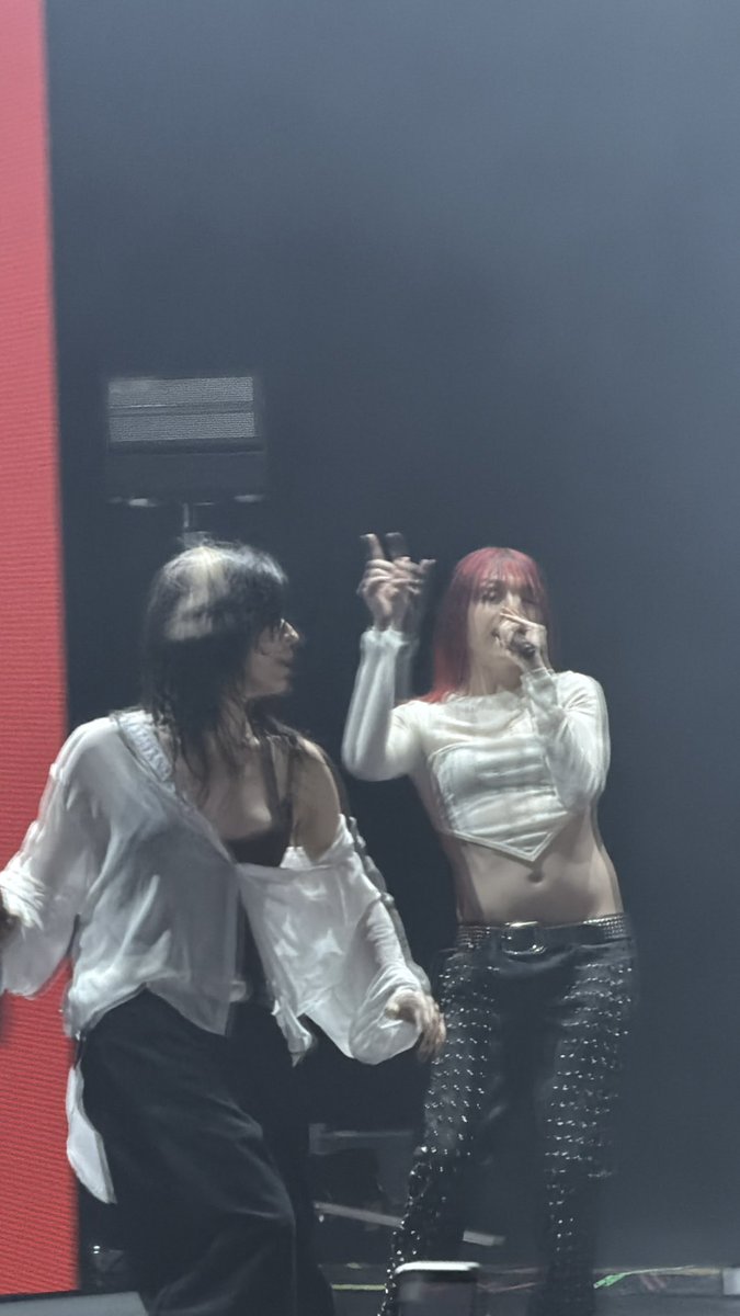 christimsoblue's tweet photo. UNDERSCORES BROUGHT OUT JANE REMOVER AGAINNN BRO https://t.co/LTbZvK7guc