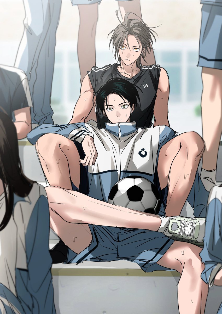 swaypinksy's tweet photo. Nonchalant uke and his seme who doesn’t understand the concept of personal space 😭 https://t.co/jyHfnLSEa0