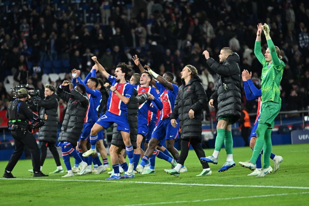 TheCityBizNews's tweet photo. PSG End Barcelona’s Unbeaten Run, 4-2  
https://t.co/RazhKlQmiA  
PSG beat Barcelona 4-2 at Parc des Princes on Tuesday, ending their unbeaten start to 2026/27. #UCL #PSG https://t.co/qtwcnxsASe