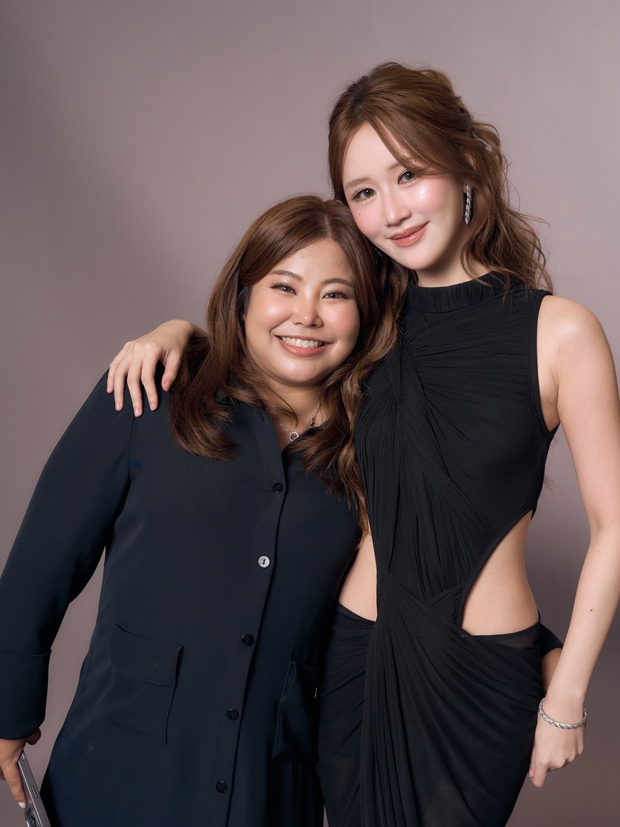 janeyeh_us's tweet photo. BTS hair and makeup share from the Howe Awards with Janeyeh. 

#janeeyeh #เจนเย่ 
[thepimmy IG, Oct 21, 2026] https://t.co/ckWCDCtZLX