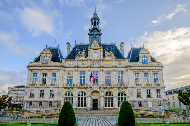 MagicFrequence's tweet photo. A 13h20 (et 17h20) sur FREQUENCE MAGIC on revient sur l'opération menée par la Fondation du patrimoine pour la restauration de notre hôtel de @VilleLimoges87 !

Plus d'infos 👉 https://t.co/fL2SslHhrK
Faire un don 👉 https://t.co/zFp475V6e0

#FrequenceMagic #FM #Radio #limoges https://t.co/LHLIBTcWJA