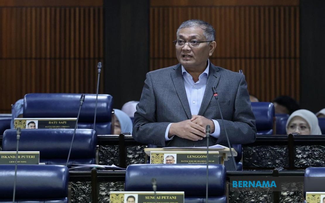 bernamadotcom's tweet photo. Sewa, serah MyKad kepada pendatang asing boleh dipenjara tiga tahun, denda RM20,000

https://t.co/cApHSEDSrv

#BernamaNews 
#MyKad 
#PendatangAsing https://t.co/ZfIfhrtv9j