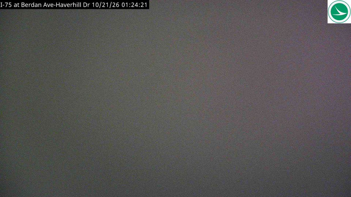 TrafficCamWatch's tweet photo. The traffic cameras are fucking frightening right now. Ohio records their own traffic cameras, for the record. https://t.co/DBNPoGc3Mr