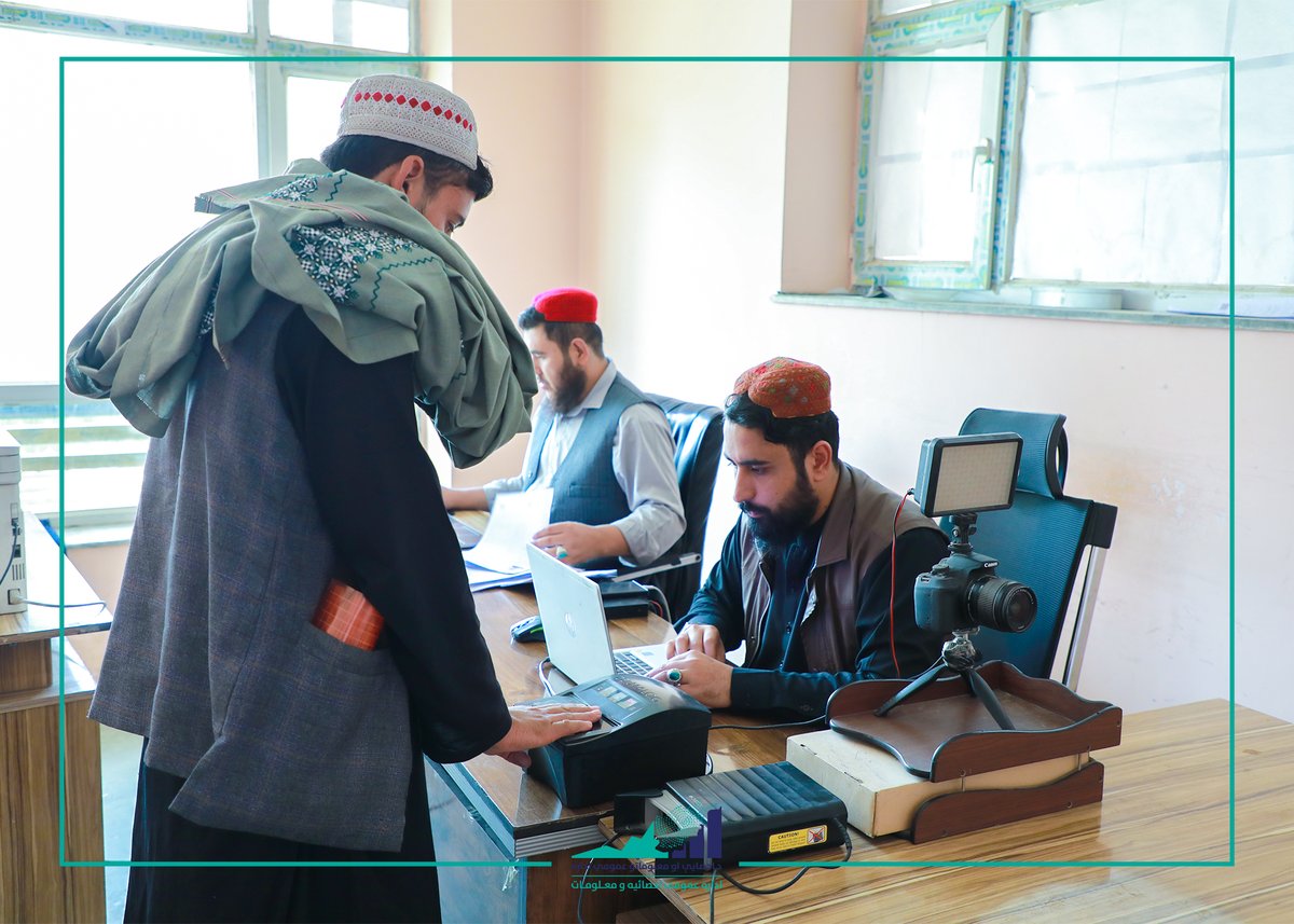 GSIAGOVAFG's tweet photo. ۱/۵ توزیع نزدیک به ۱۶ هزار تذکره الکترونیکی در مرکز خوشحال‌خان مینه از آغاز سال روان تاکنون

مرکز توزیع تذکره الکترونیکی خوشحال‌خان مینه شهر کابل، از آغاز سال ۱۴۰۵ تاکنون، ��رای ۱۵ هزار  و بیش از ۶۰۰ تن از هم‌وطنان، تذکره الکترونیکی توزیع کرده است https://t.co/VwzoqiFajG