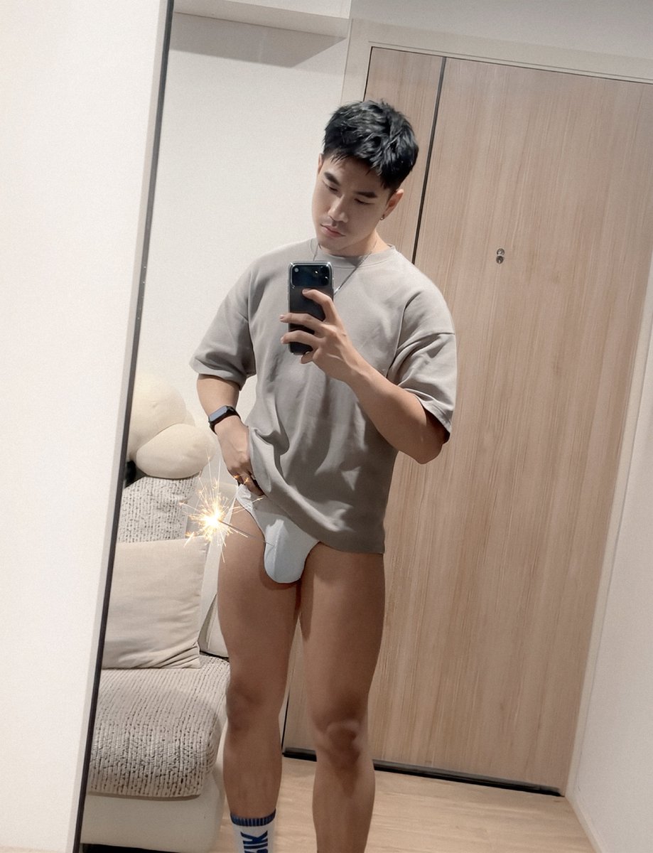 mckers's tweet photo. สวัสดีวันแก่! 😆✌🏻 https://t.co/y0jBMRKNAr