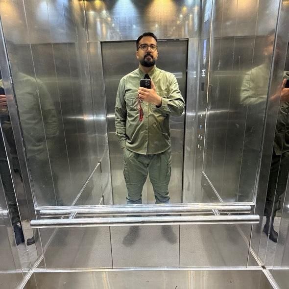 jenabaria's tweet photo. حالا هی کری بخونید و از این نقاب های تخمی بزنید، که همتون بایگانی شدید. https://t.co/MAdqIUbDKZ