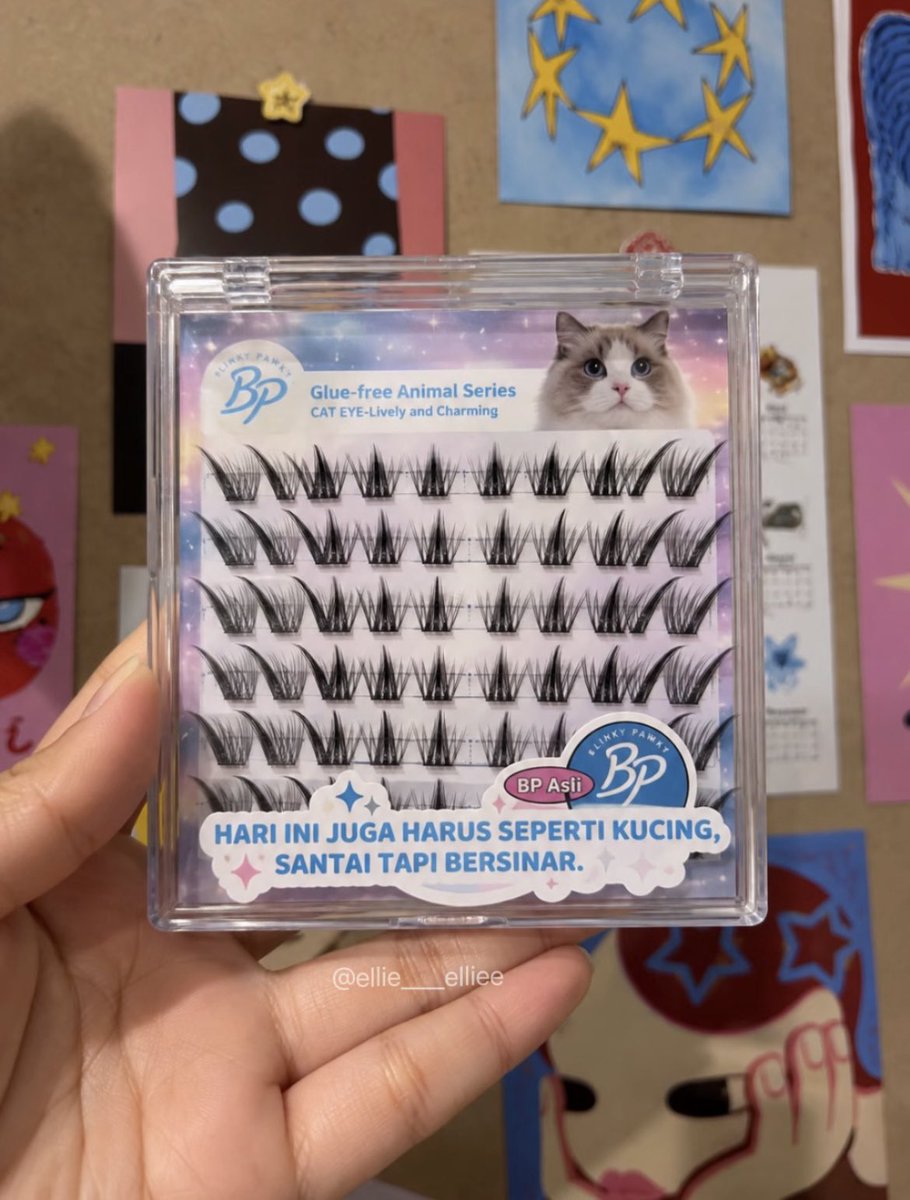 ellie___elliee's tweet photo. GAK NYANGKA EYELASH 20 RIBUAN BISA SEBAGUS INI??? 😭😭❤️

Awalnya cuma iseng coba beli karena penasaran, eh pas dateng malah secantik ini hasilnya 🥹 mana model cat eye lagi, bikin mata kelihatan lebih hidup tanpa harus ribet pakai lem lagi 🤏🏻✨ https://t.co/EVy5HTV0sH