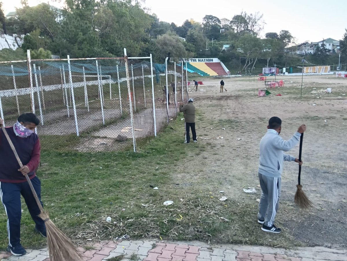CDagshai's tweet photo. Special Cleanliness Drive: Cleaning of the Parade Ground, Dagshai, under Special Campaign 6.
#SwachhataHiSeva2026
@SwachhBharatGov
@swachhbharat
@MoHUA_India
@MoJSDDWS
#SpecialCampaign6
@DARPG_GoI
@SpokespersonMoD https://t.co/LyCZK20G74