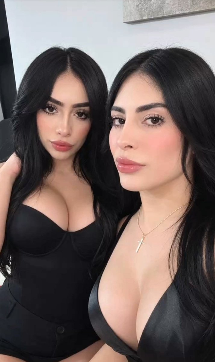 vaneedori's tweet photo. Quieren ver como me divierto con mi amiguita? https://t.co/2sXGxkTbfy