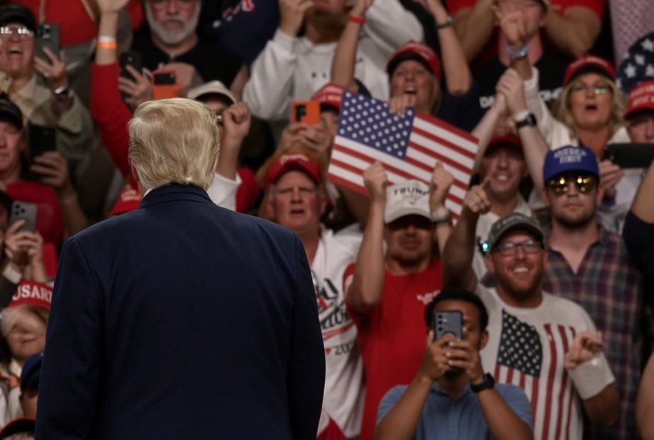 PennGroyper1776's tweet photo. What a legend 🇺🇸 https://t.co/bg53Zb7rXS