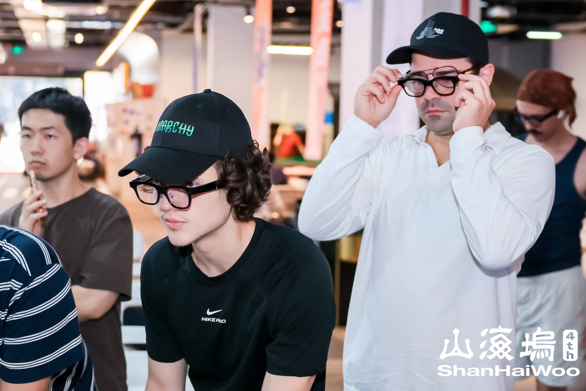 shanhaiwoo's tweet photo. The #ShanHaiWoo 72H AI × Hardware Hackathon just kicked off!

4 hands-on workshops, 72 hours to build, from dev boards and robotic arms to AI gaming and AR glasses. 

Still figuring out what to build? Grab a Paçoquita from Brazil first and let the ideas flow! 🍬🇧🇷 https://t.co/MT10SLppnS