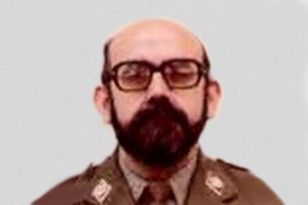 CarlosDeUrrecha's tweet photo. In Memoriam
Tte Músicos Militares D César Uceda Vera,
Caído por Dios y por España,
¡¡Presente!!
D.E.P
La Muerte no es el Final
Siempre en Nuestra Memoria
¡¡Viva España!!
¡¡Arriba España!!

21/10/1982 ETA asesinaba al padre de 9 hijos a balazos en Bilbao
https://t.co/Gkck5FgMFd https://t.co/zmUBQl3v7y