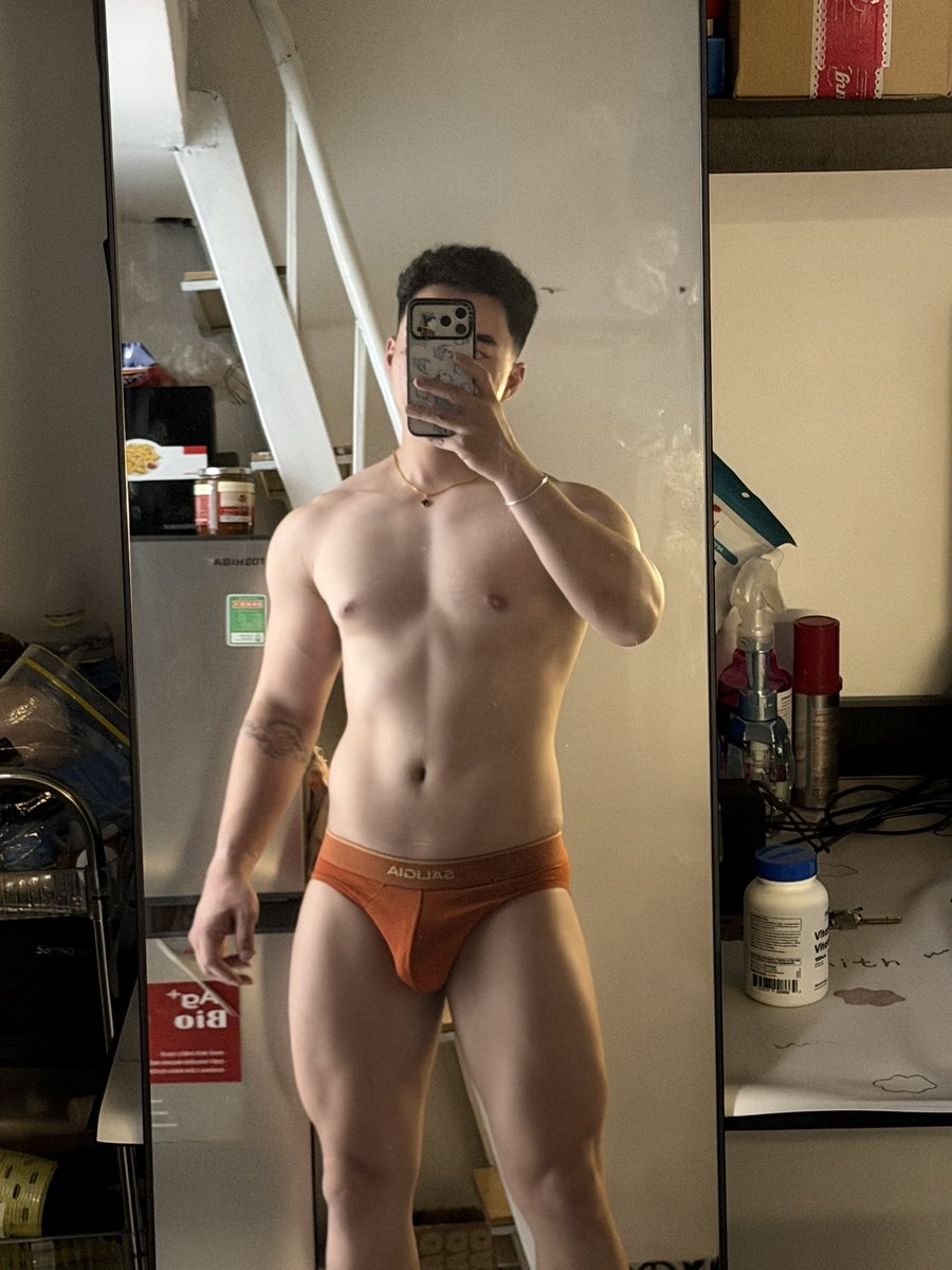giogiogio457's tweet photo. I need some new undies  🤪 https://t.co/A5mtcfZHs3