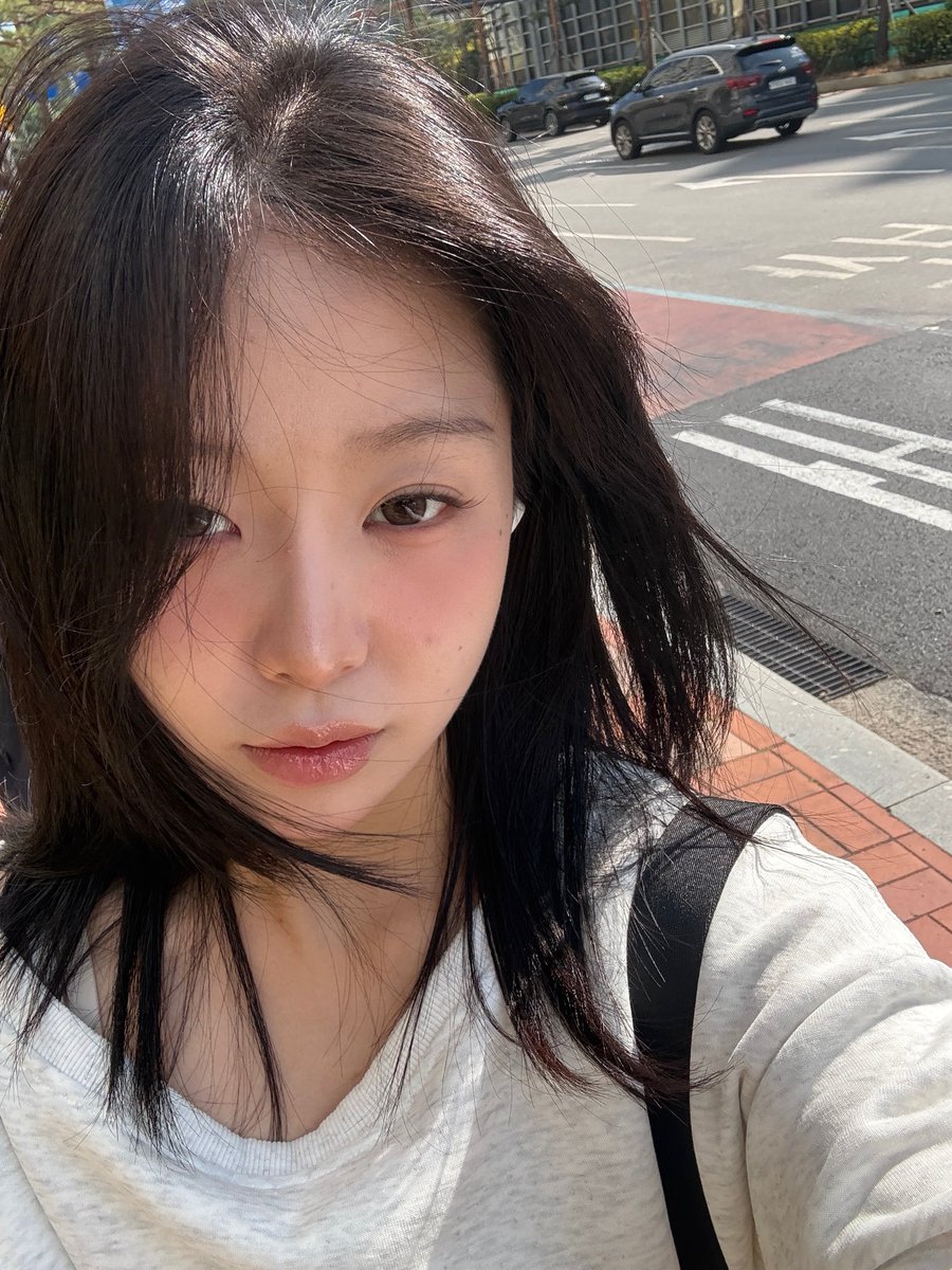 bukee66's tweet photo. 쌍수 4번
다이어트 (63>50)
코수술(실리콘+귀연골)
입술 옆볼 필러
사각턱보톡스
인모드
윤곽주사 
했읍니다 
정말 만이 달라졌죠•••🥵🥵🥵 https://t.co/sLWZL0Ionj