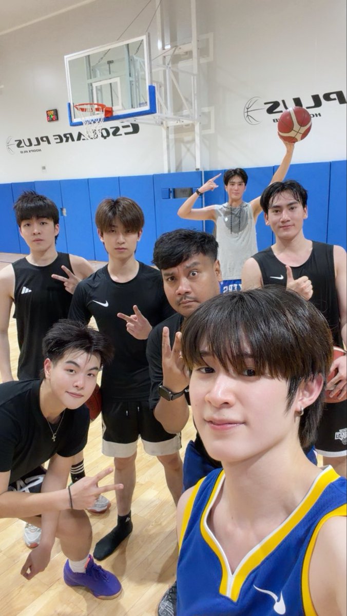 natasittttt's tweet photo. ตื่นมาใช้ชีวิต 🏀 #natasitt https://t.co/MpfwTA8Cm5