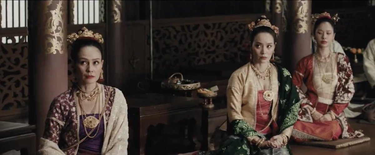 KK_Sayo_'s tweet photo. Even a famous Thai actress has already shown that this is Myanmar's traditional attire. She joined one of Myanmar traditional trends in 2024.
'Scarlet Heart Thailand' is not a historical drama, we respectfully request that traditional Myanmar attire not be used as Thai attire! https://t.co/cAX4o8CG6C