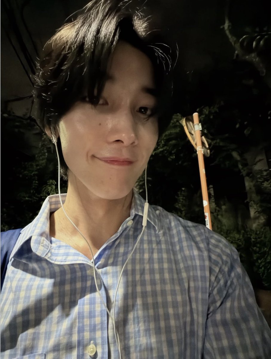 chewn247's tweet photo. 아니 셀카가 ㅈㄴ 사귐직함.. https://t.co/K0Sm0xBN9y