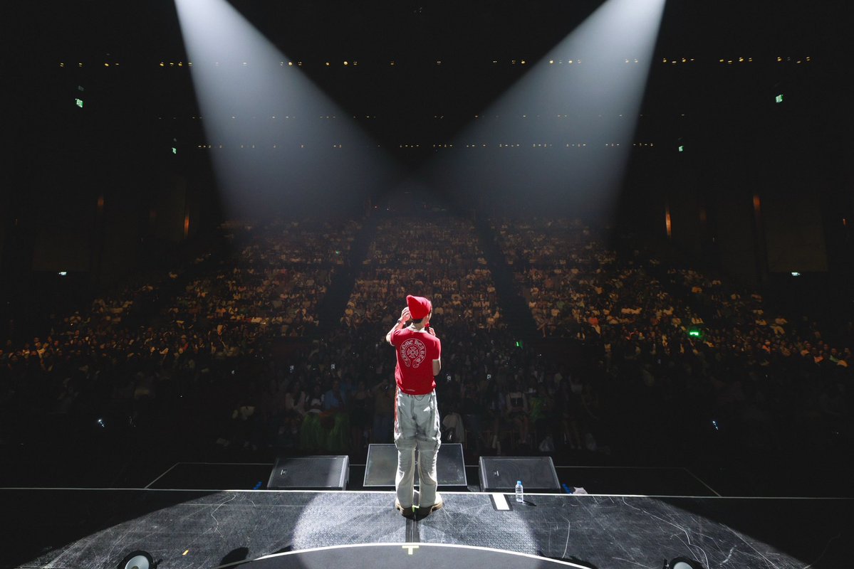 RiserMusic's tweet photo. KRIST ‘SILHOUETTES’ Listening &amp; Birthday Party 🫶🏻❤️ 

📍ICONSIAM HALL, 7th FLOOR, ICONSIAM

#KRIST1stAlbumBDparty
#KristPerawat
#RISERMUSIC
#GMMTV https://t.co/oUKBoNjnt6