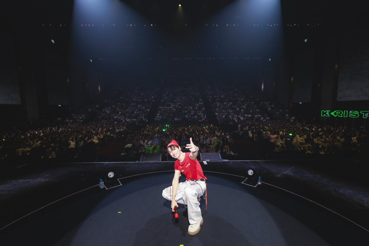 RiserMusic's tweet photo. KRIST ‘SILHOUETTES’ Listening &amp; Birthday Party 🫶🏻❤️ 

📍ICONSIAM HALL, 7th FLOOR, ICONSIAM

#KRIST1stAlbumBDparty
#KristPerawat
#RISERMUSIC
#GMMTV https://t.co/oUKBoNjnt6