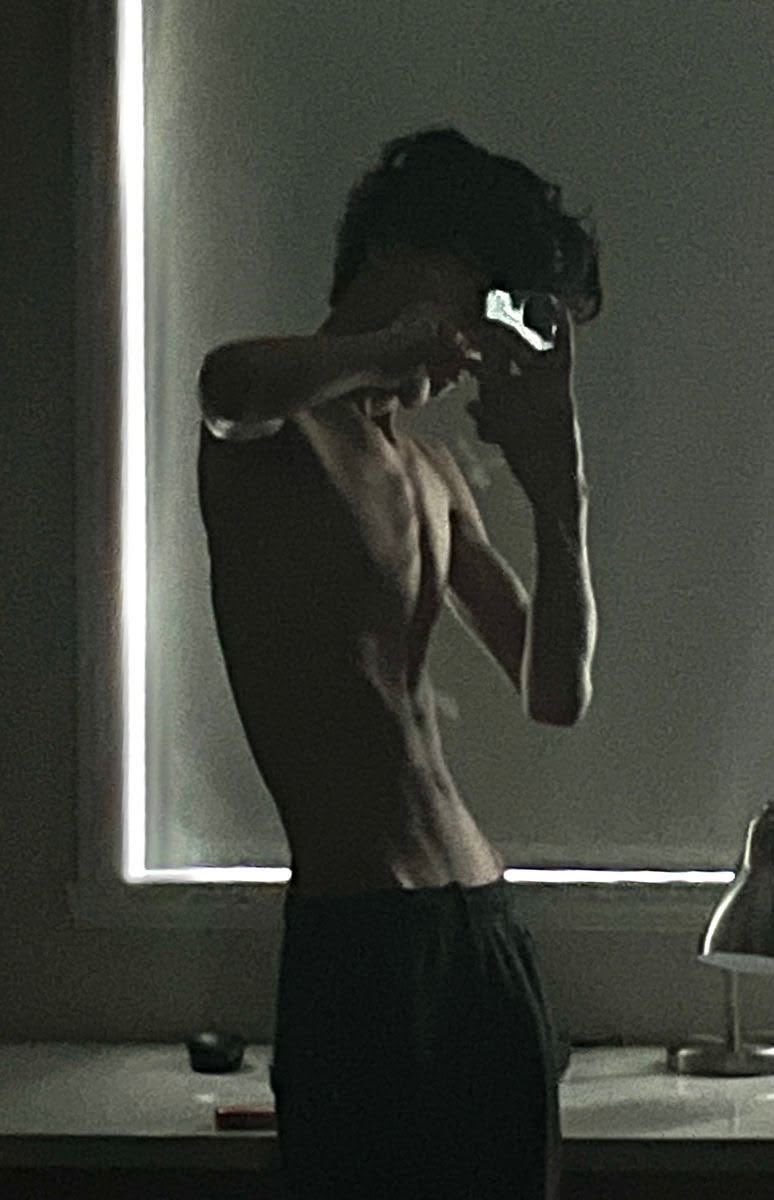 aciddestructed's tweet photo. #thinspo https://t.co/07WGDlFFF4