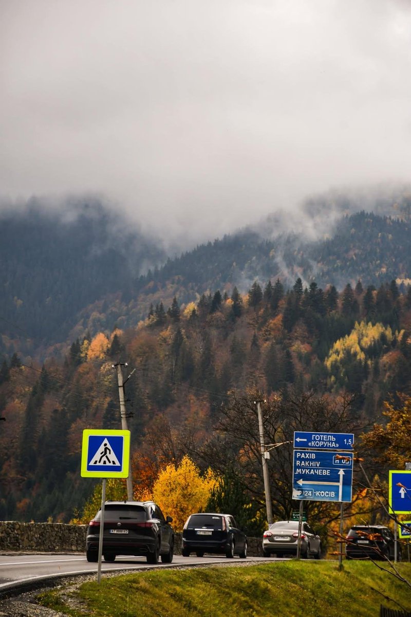 earthserenityy's tweet photo. Autumn in Ukraine https://t.co/N5GnduXYVY