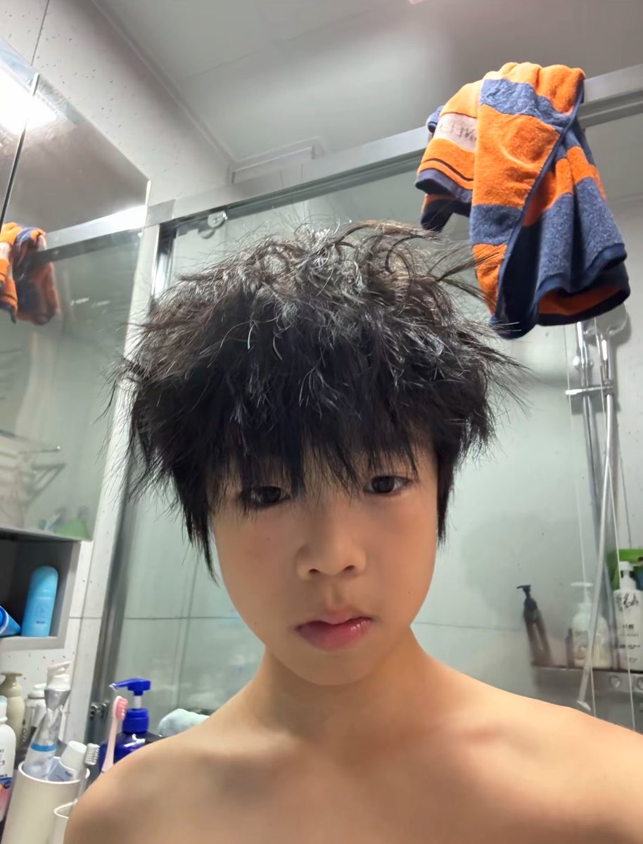 Fdukbj's tweet photo. 有儿子吗 #小孩爹 #正太 https://t.co/Fljm7YxoIh