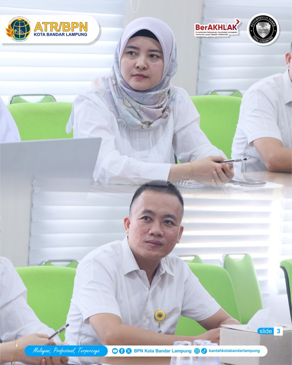 AtrbpnBalam's tweet photo. Haloo #SobATRBPN Kota Balam,
.
Berikut kegiatan Sosialisasi Pemuktahiran Data Pegawai di Lingkungan Kantor Pertanahan.
.
#ZonaIntegritas
#pertanahanakhirpekan
#MelayaniProfesionalTepercaya
#KantahKotaBalamMenujuWBBM https://t.co/vzAymbpA1u