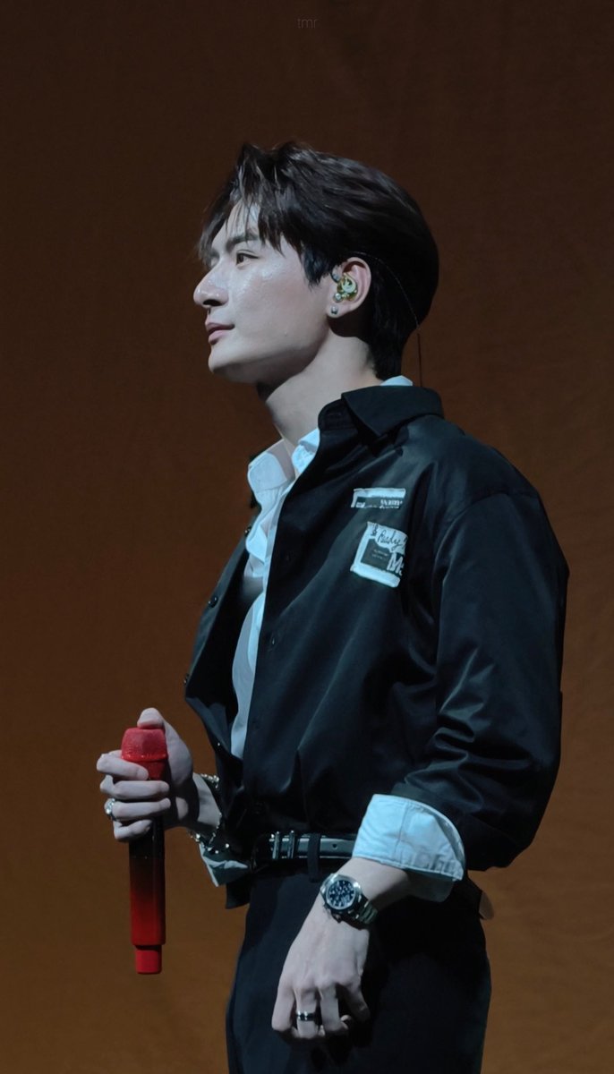 ttmrperpm's tweet photo. so proud of you – @kristtps ♡♡ https://t.co/ni71yLsmn1