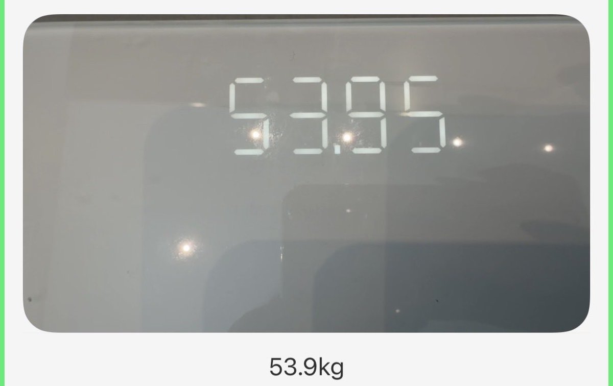 popodiet9's tweet photo. 15日目
53.9kg
昼に納豆と米80gとラザニアと味噌汁

夕方にチョコレートチップを少し食べた

久々の53キロ台✨ https://t.co/eitevKQT5W
