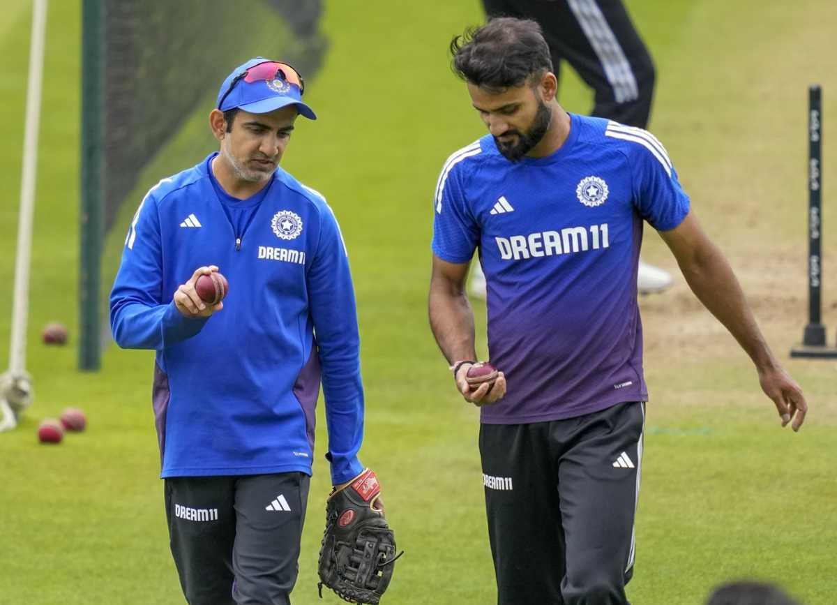 Rokte_Amarr_KKR's tweet photo. 🗣️Akashdeep on Gautam Gambhir:

"GG sir motivated me both in batting and bowling. He sees something special in even the smallest things and fills you with positivity, making you believe in yourself more than you do." https://t.co/xnIHdJW41j