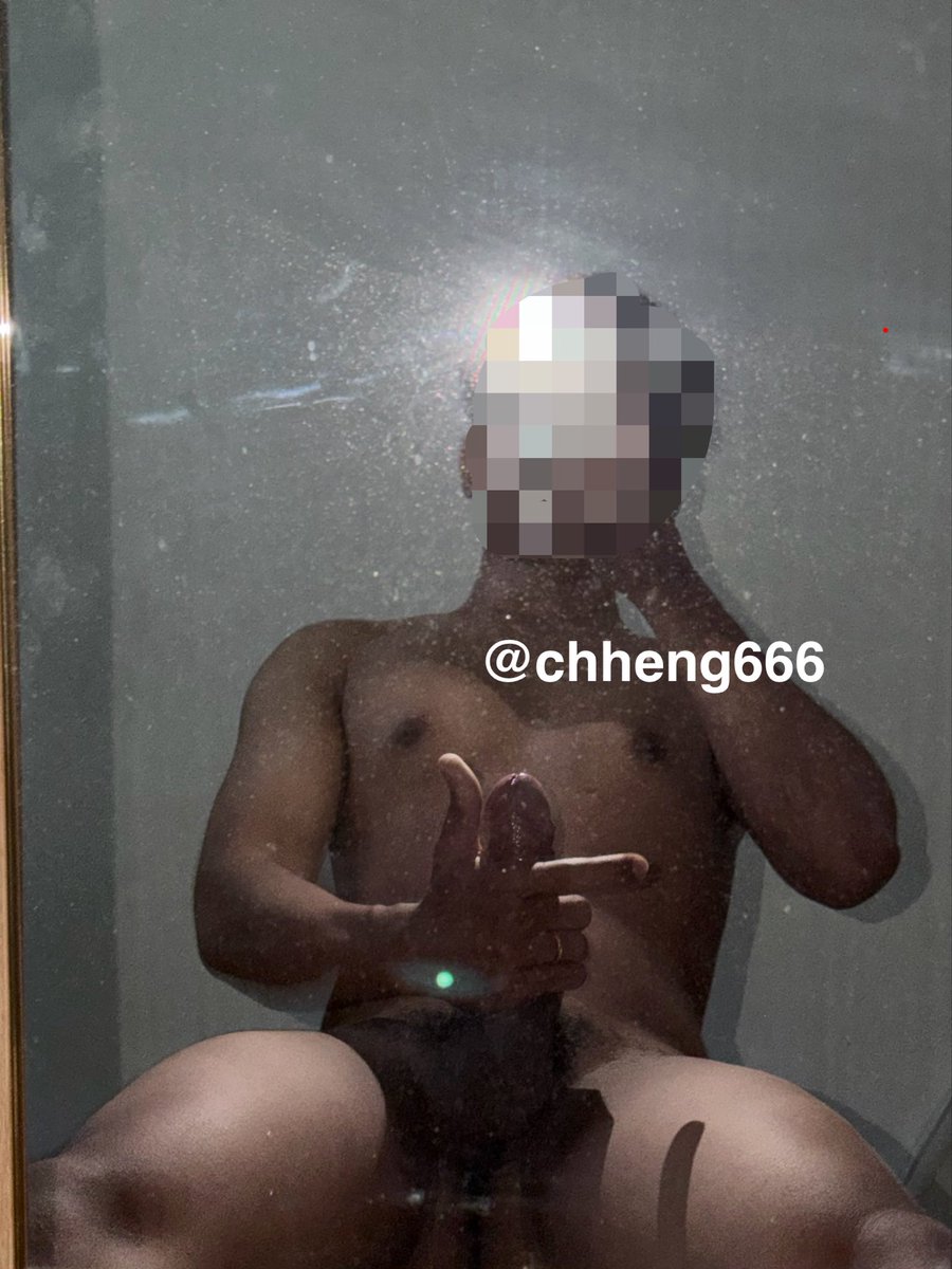 Chheng666's tweet photo. Me on the Mirror 💦 

https://t.co/pv1GEDnbQY https://t.co/y2oh5wuFRZ
